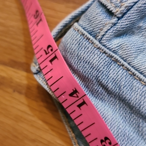 Bull Head Low Rise Skinniest Light Wash Light Distressed Size 28 - Picture 9 of 15